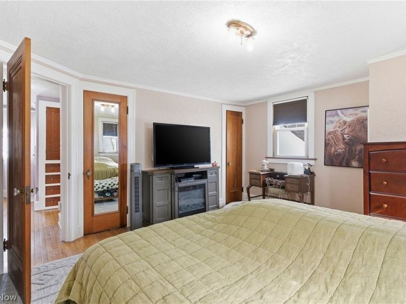 211 W Bridge Street, Berea, OH 44017 Photo 12