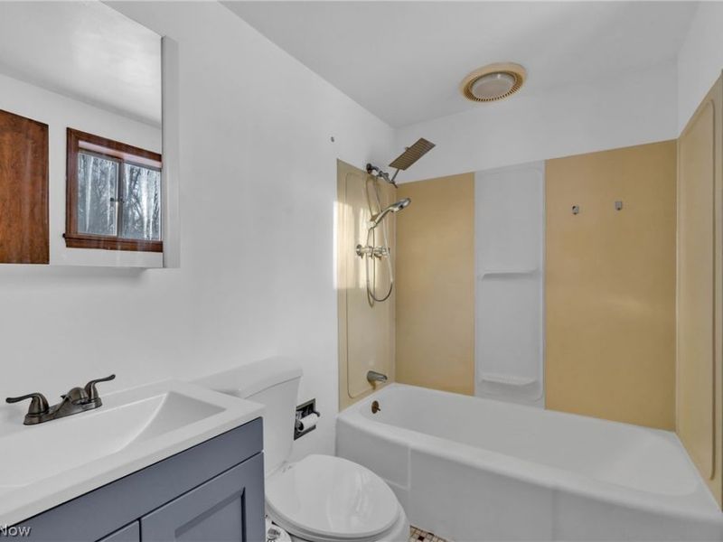 22791 Harms Road, Euclid, OH 44143 Photo 33