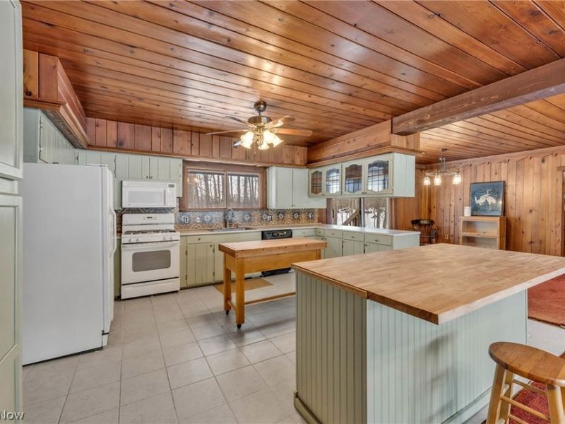 22791 Harms Road, Euclid, OH 44143 Photo 5