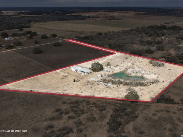 3169 SCHUETTIG, Poteet, TX 78065