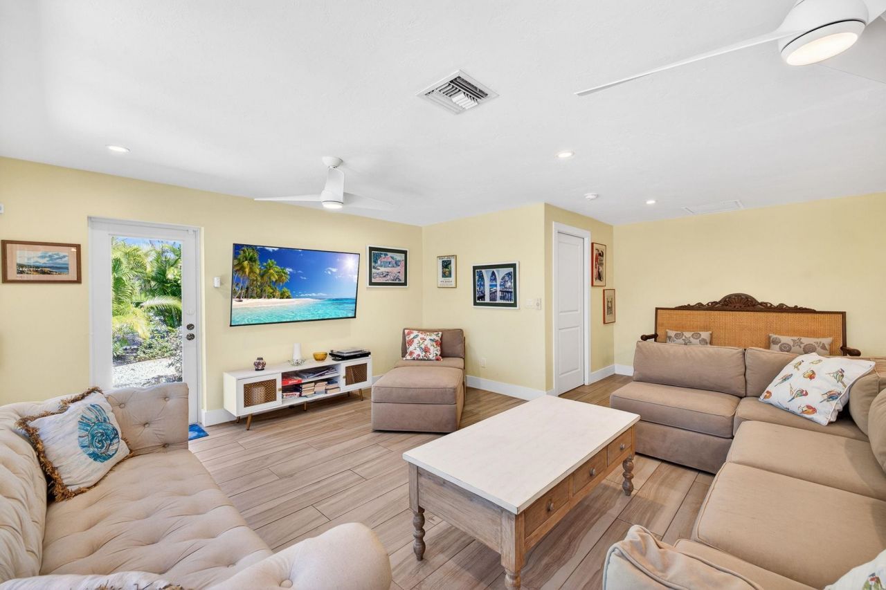 1065 Fish Crow Rd, Sanibel, FL 33957 Photo