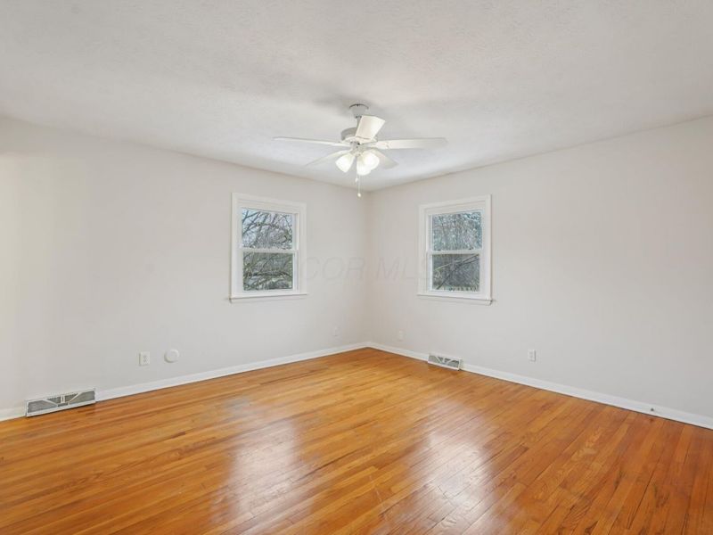 5644 Linworth Road, Columbus, OH 43235 Photo 14