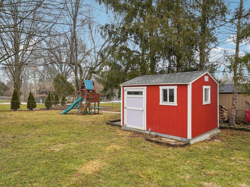 5644 Linworth Road , Columbus, OH 43235 Photo 32