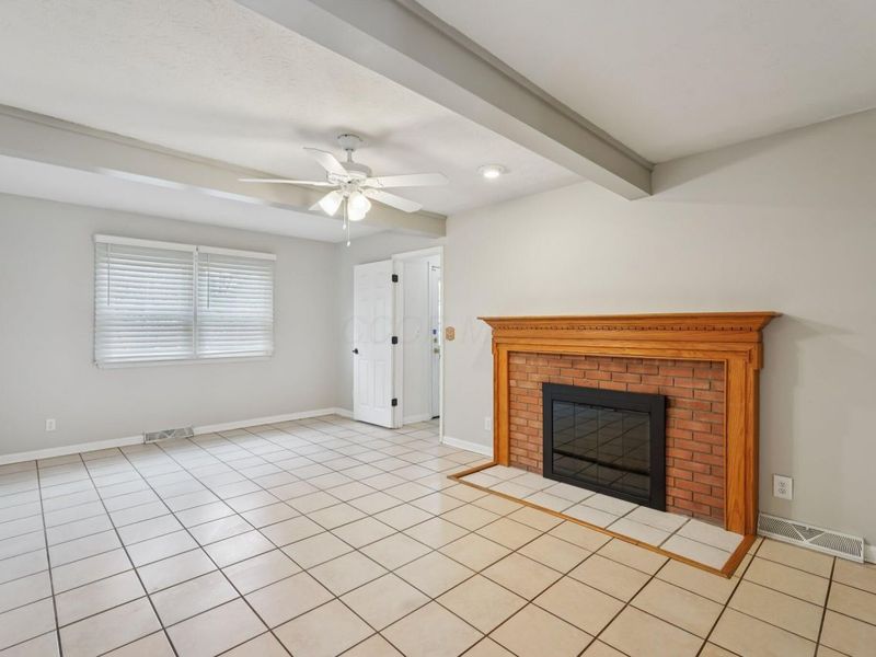 5644 Linworth Road, Columbus, OH 43235 Photo 6