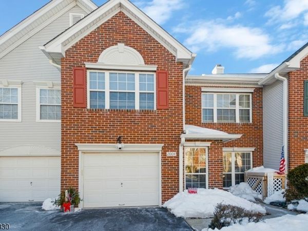 2004 S Branch Dr, Readington, NJ 08889