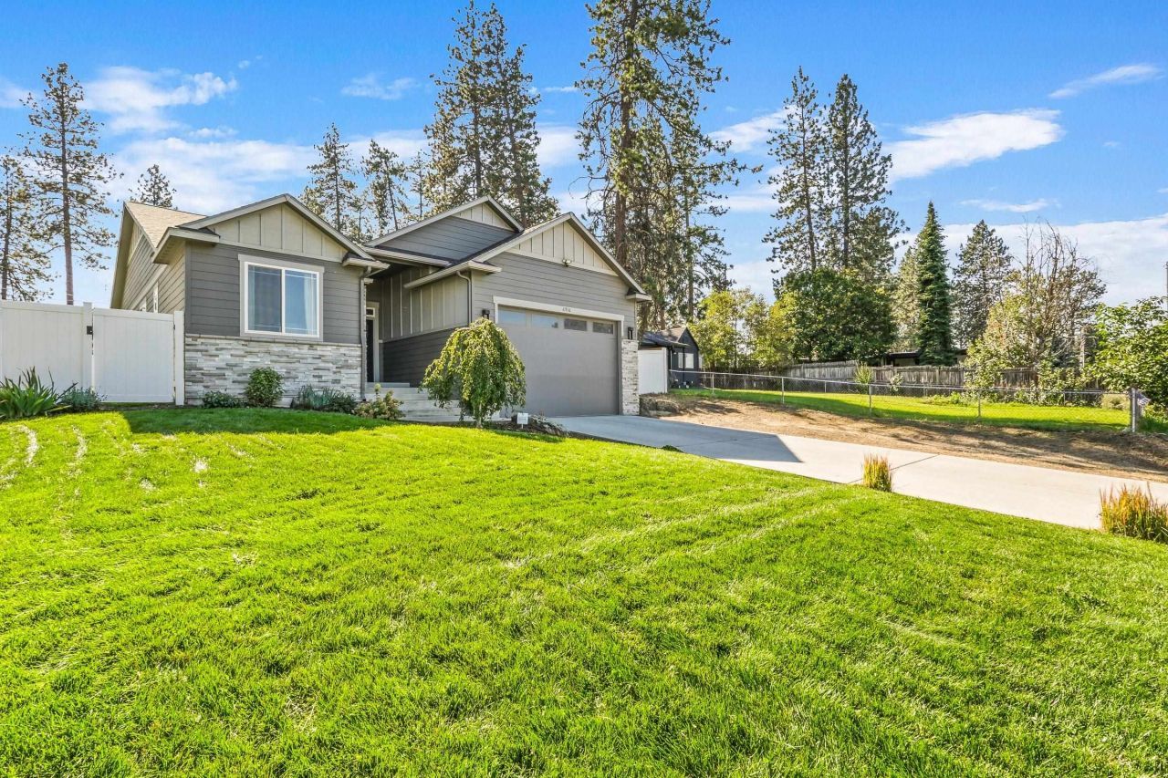6916 E 4th Ave, Spokane Valley, WA 99212 Main Photo