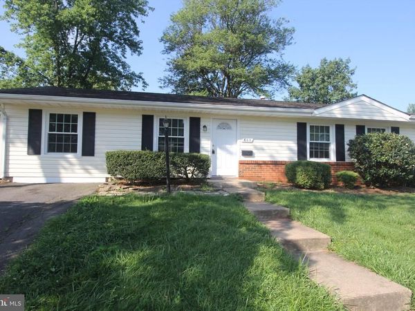 605 W MAPLE AVENUE, STERLING, VA 20164