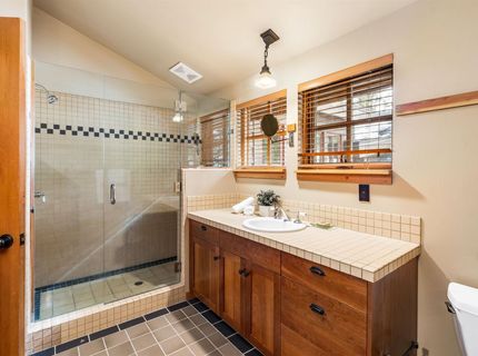100 Bob Watson, Truckee, CA 96161 Photo
