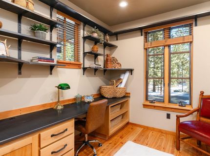 100 Bob Watson, Truckee, CA 96161 Photo