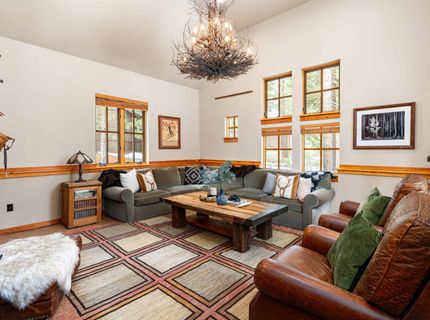 100 Bob Watson, Truckee, CA 96161 Photo
