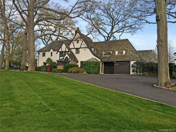 3 Cedar Island, Larchmont, NY 10538