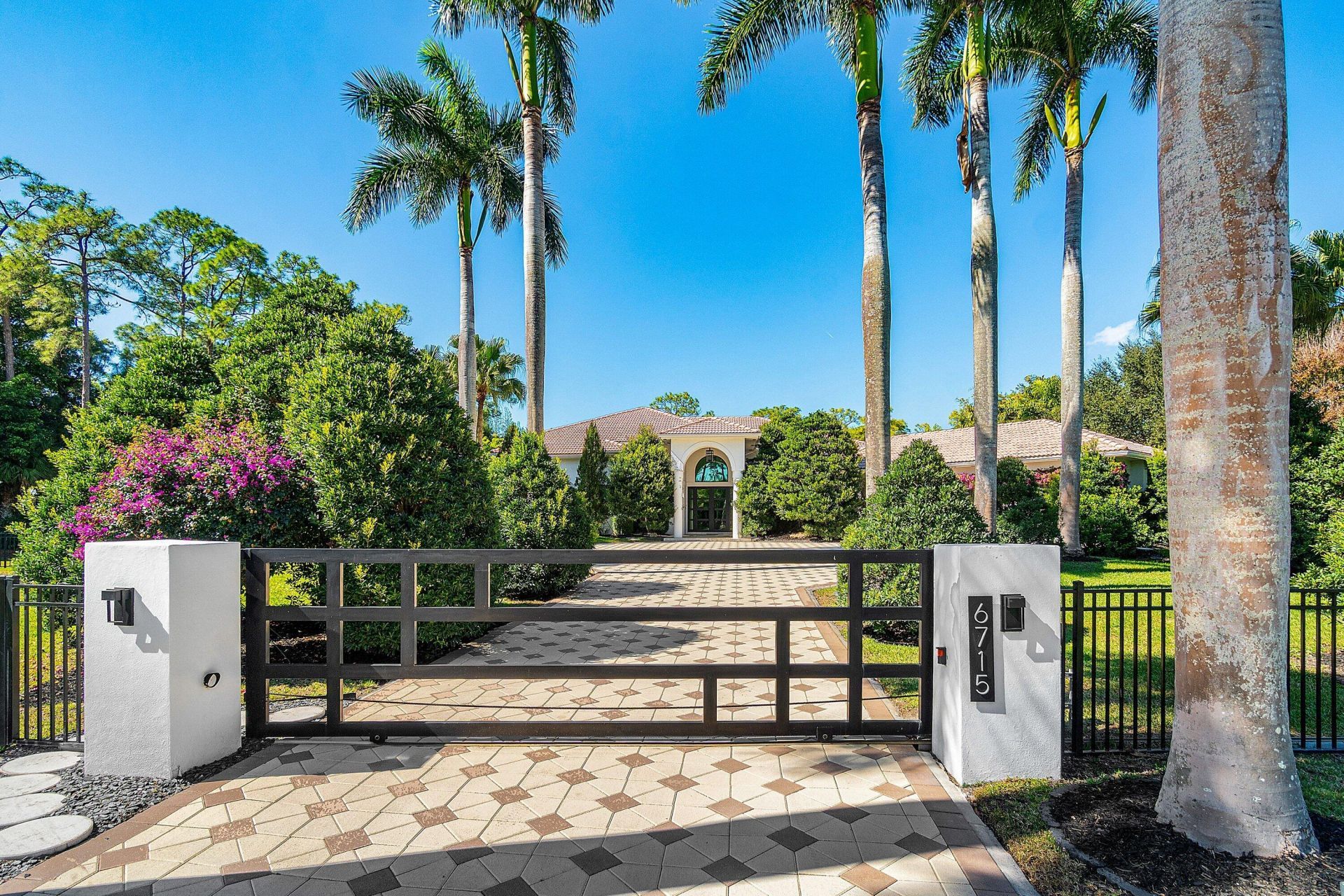 6715 E Calumet Circle, Lake Worth, FL 33467 Photo