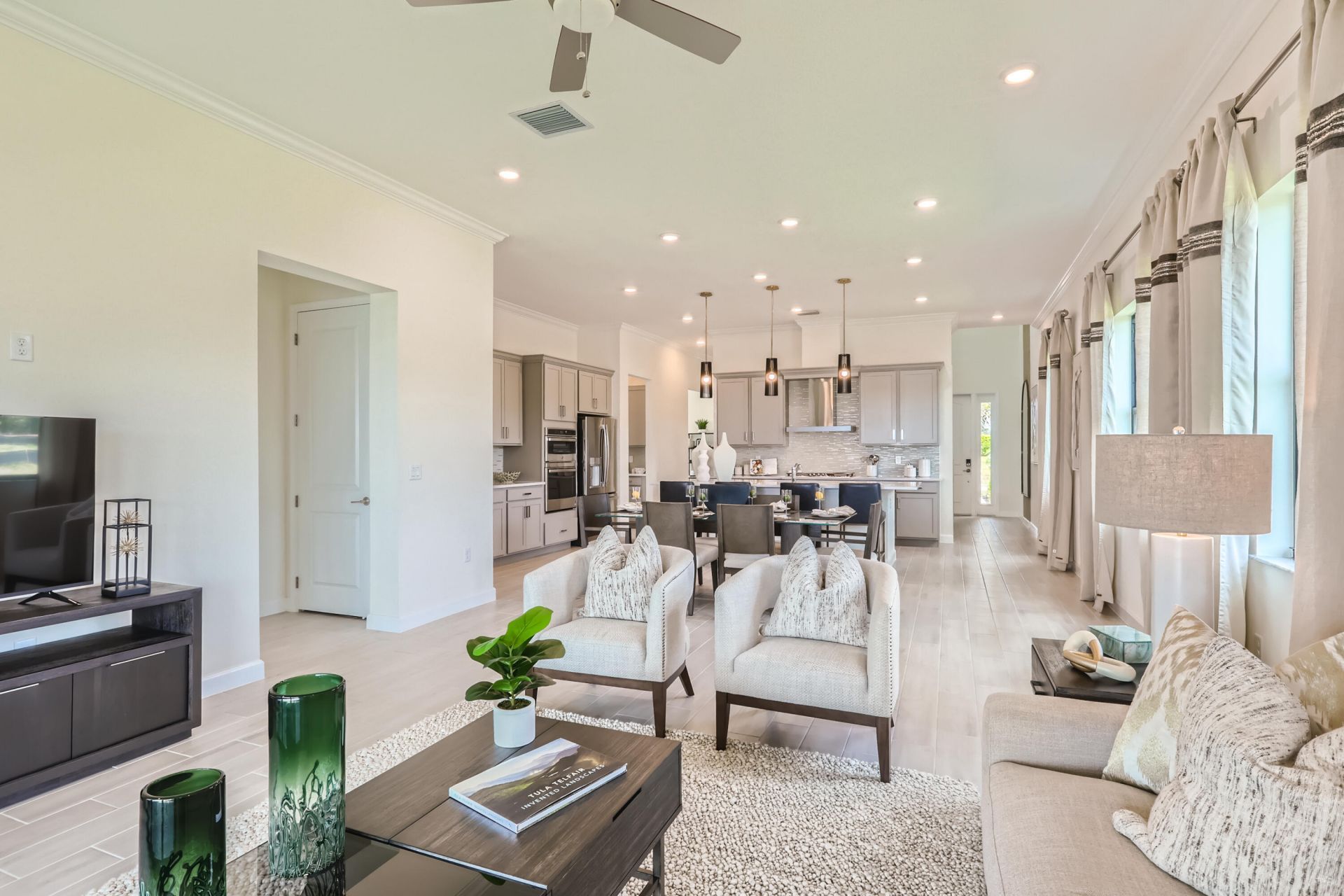 470 SE Fascino Circle, Port Saint Lucie, FL 34984 Photo