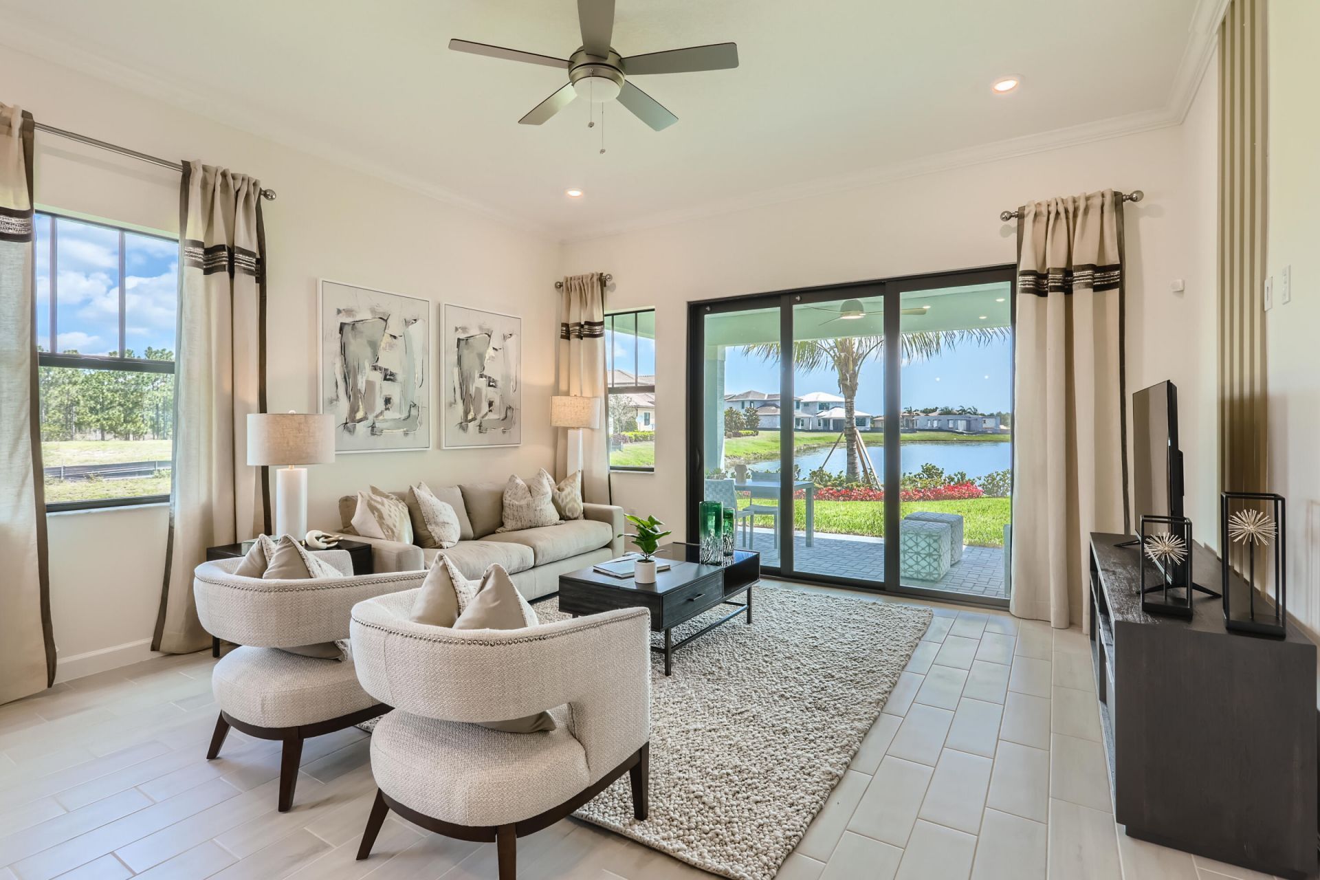 470 SE Fascino Circle, Port Saint Lucie, FL 34984 Photo