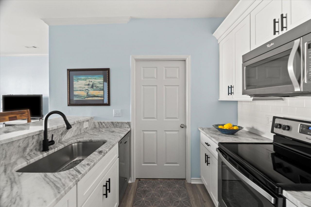 130 River Landing Drive Photo 7