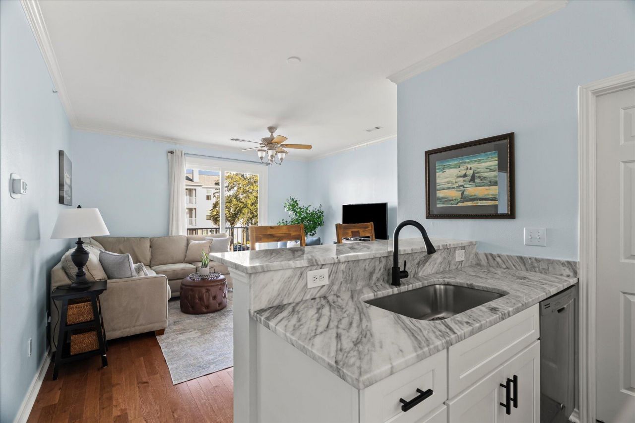 130 River Landing Drive Photo 8