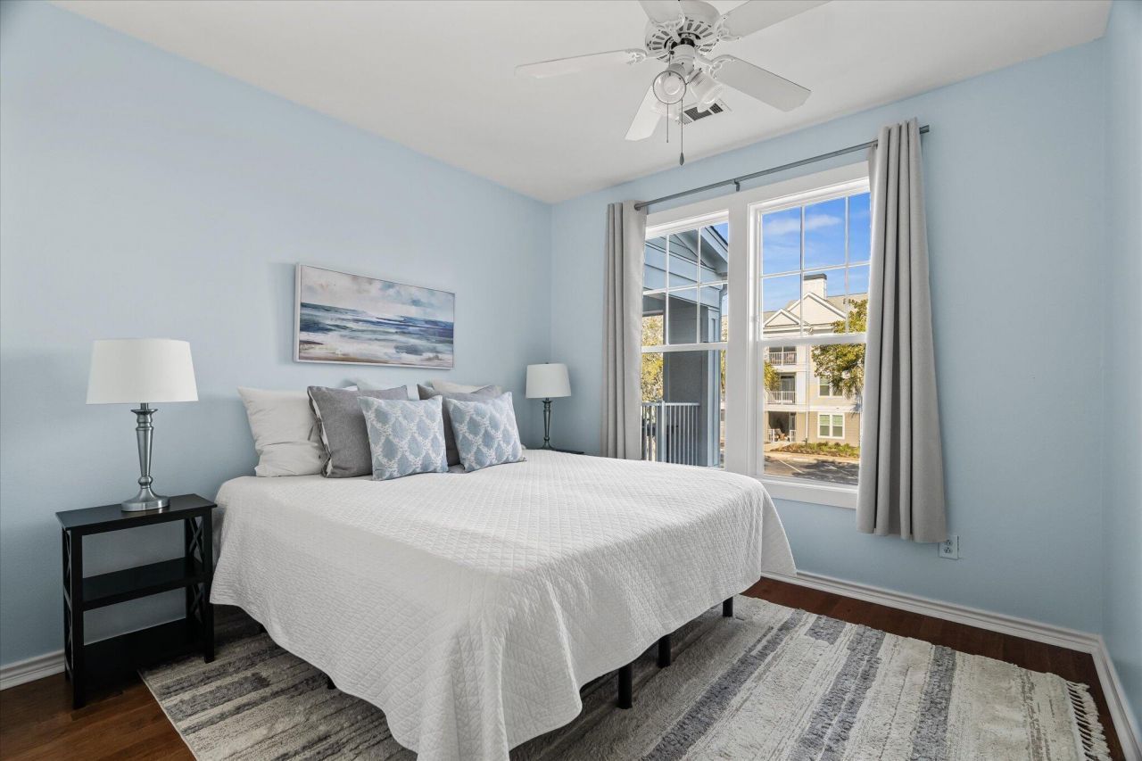 130 River Landing Drive Photo 9