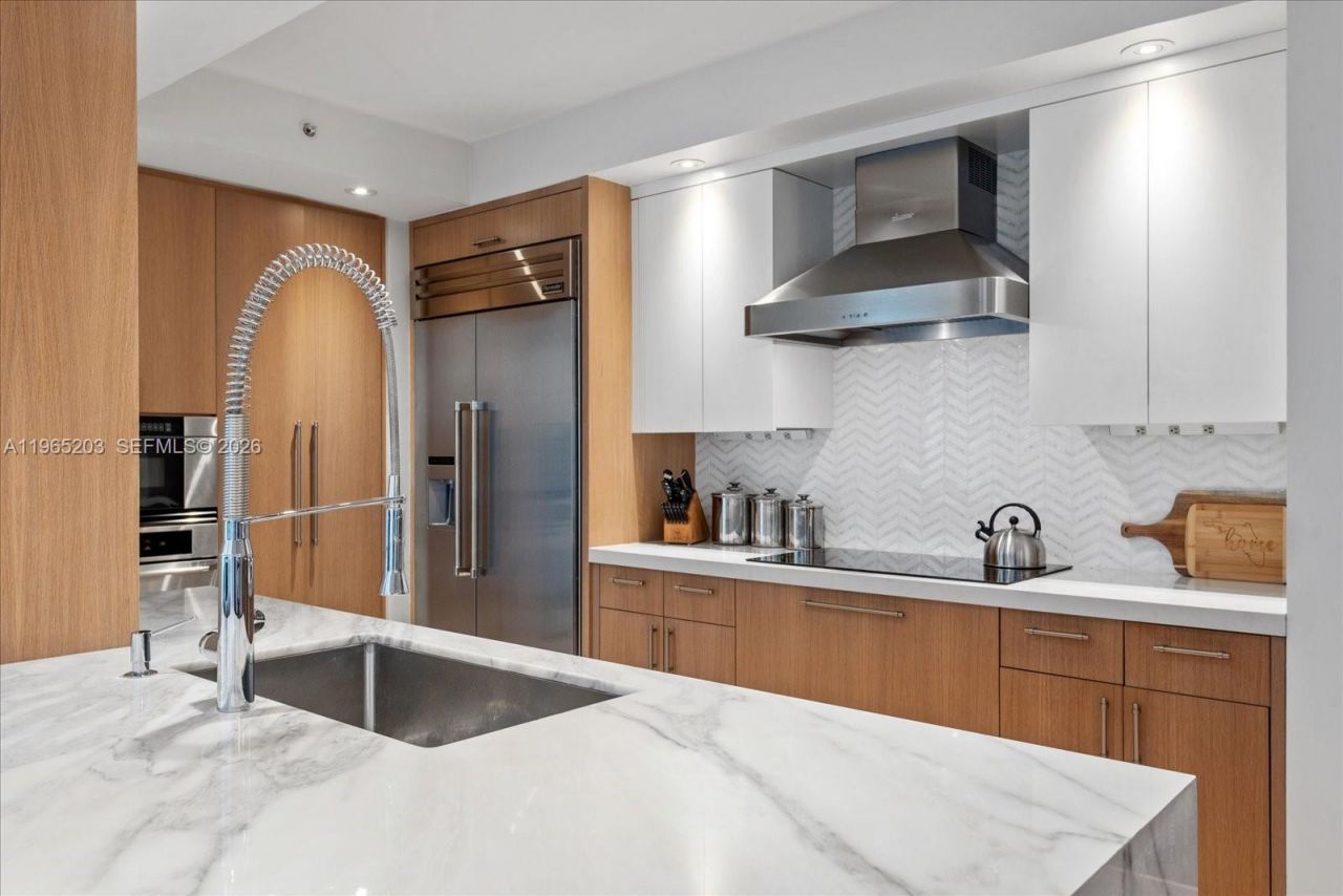 145 Jefferson Ave, Unit 419, Miami Beach, FL 33139 Photo