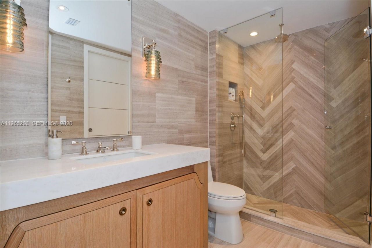 145 Jefferson Ave, Unit 419, Miami Beach, FL 33139 Photo