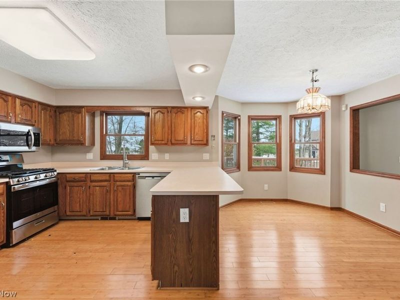 6269 Tourelle Drive, Highland Heights, OH 44143 Photo 12