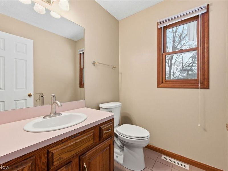 6269 Tourelle Drive, Highland Heights, OH 44143 Photo 21