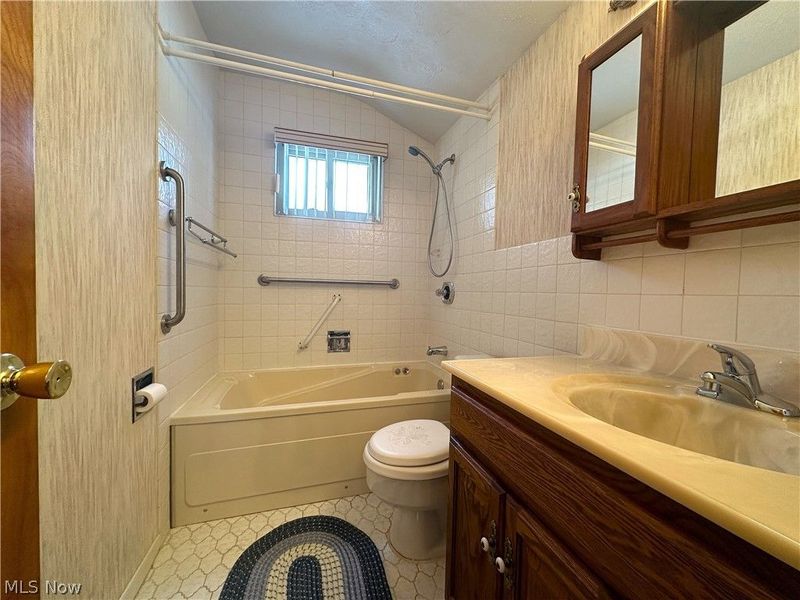 38345 Aurora Road, Solon, OH 44139 Photo 20