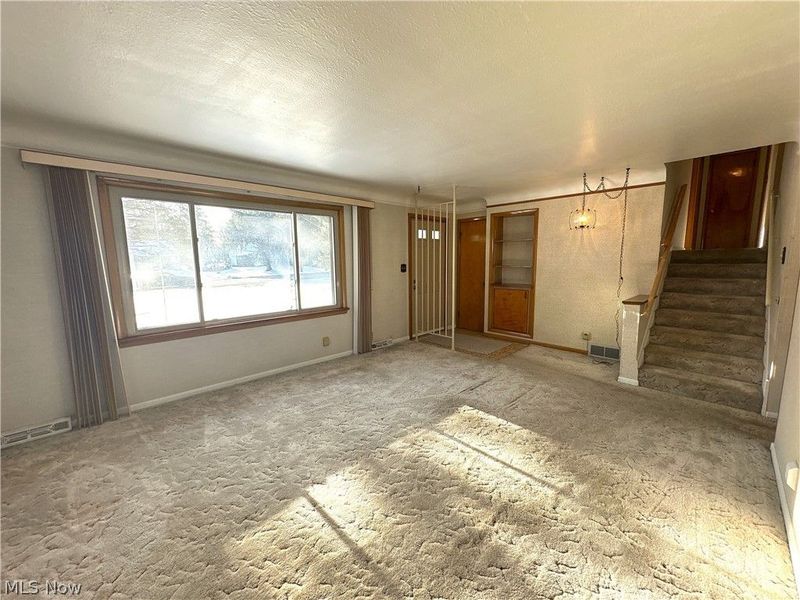 38345 Aurora Road, Solon, OH 44139 Photo 6