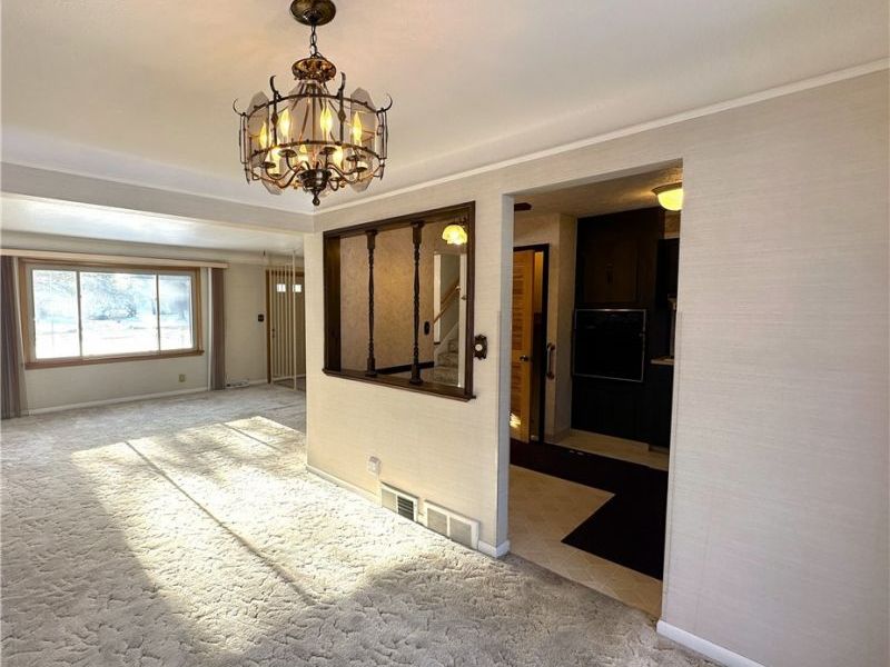 38345 Aurora Road, Solon, OH 44139 Photo 8