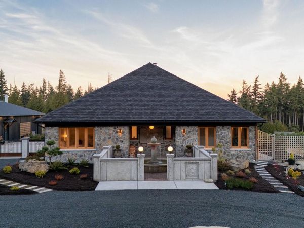 735 Arden Rd, Metchosin, BC V9C 4G2