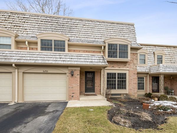 2S753 Avenue Orleans Avenue, Oak Brook, IL 60523