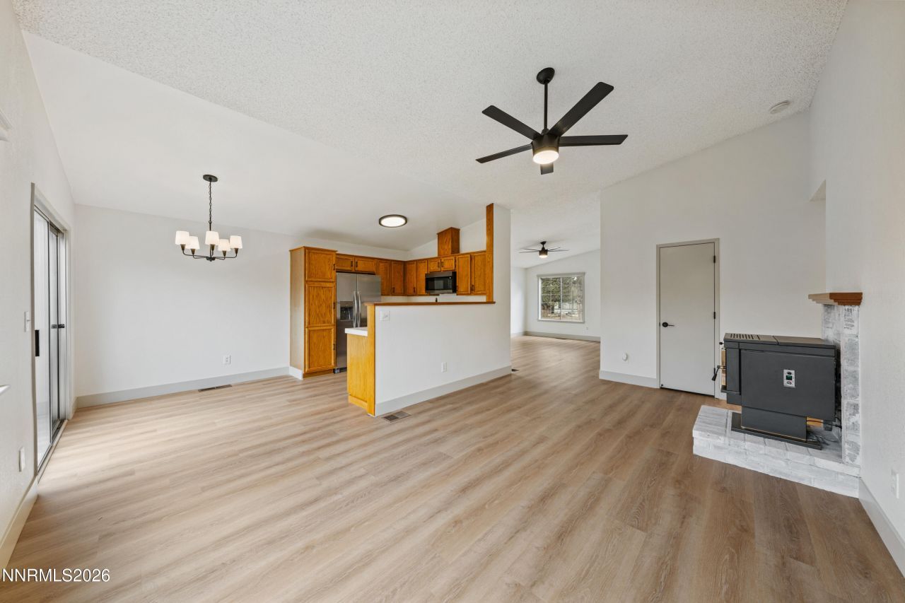 8651 Beechcraft Drive, Reno, NV 89506 Photo