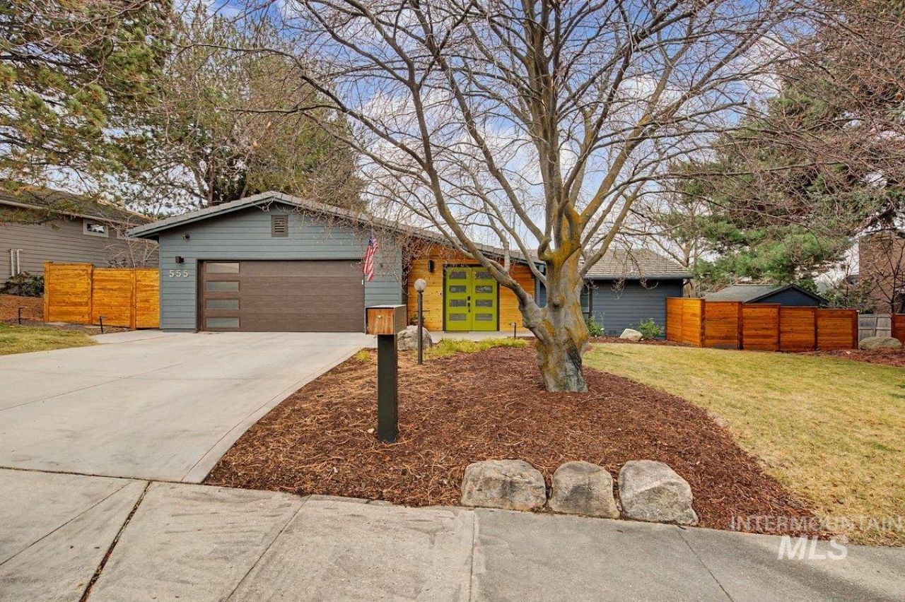555 E Braemere Drive, Boise, ID 83702 Main Photo