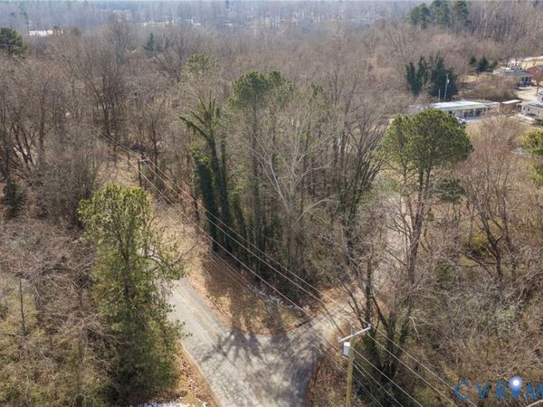 21611 Hagood Avenue, Petersburg, VA 23803