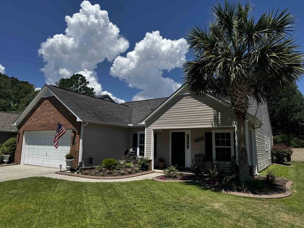 4918 Weatherwood Dr., North Myrtle Beach, SC 29582