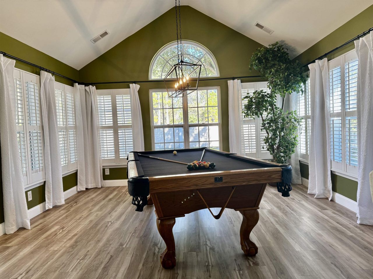 4918 Weatherwood Dr. Photo 8