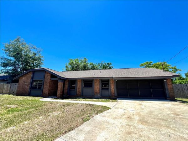 600 S PARKVIEW AVENUE, ORANGE CITY, FL 32763