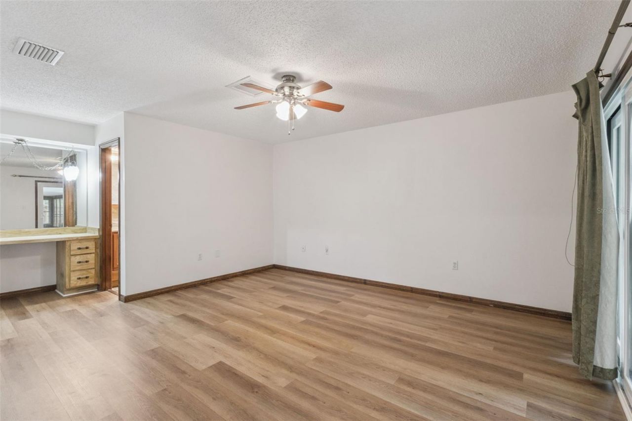 35025 Raintree Drive, Fruitland Park, FL 34731 Photo