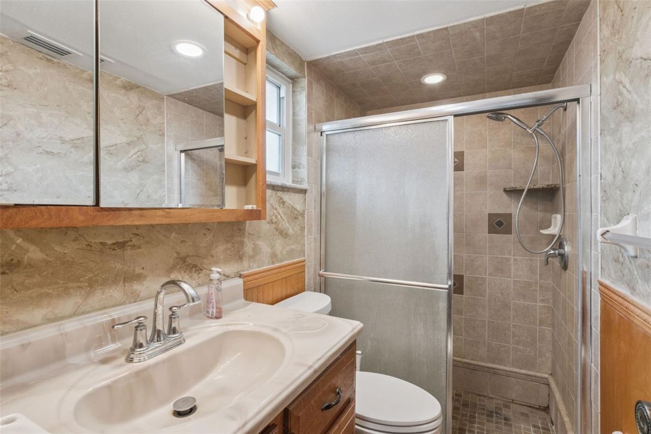 35025 Raintree Drive, Fruitland Park, FL 34731 Photo