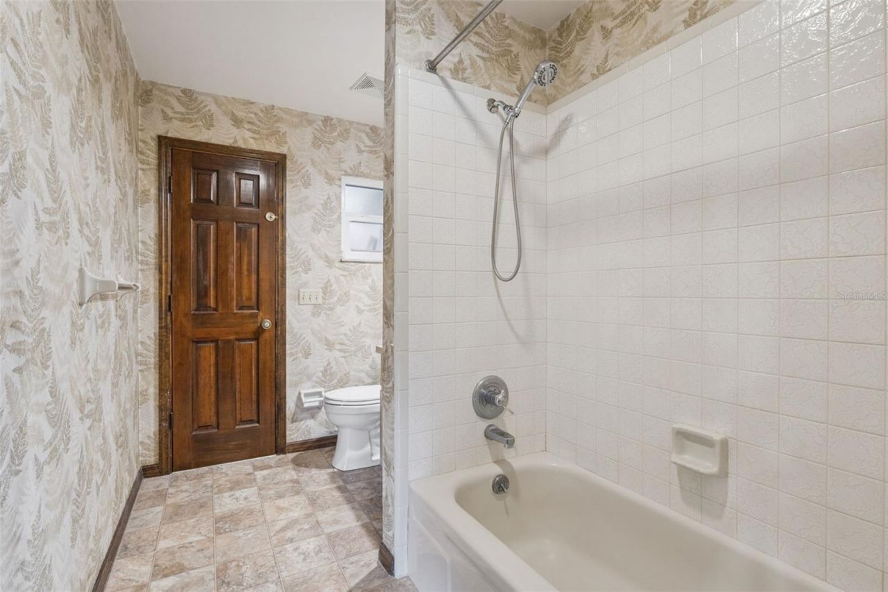 35025 Raintree Drive, Fruitland Park, FL 34731 Photo