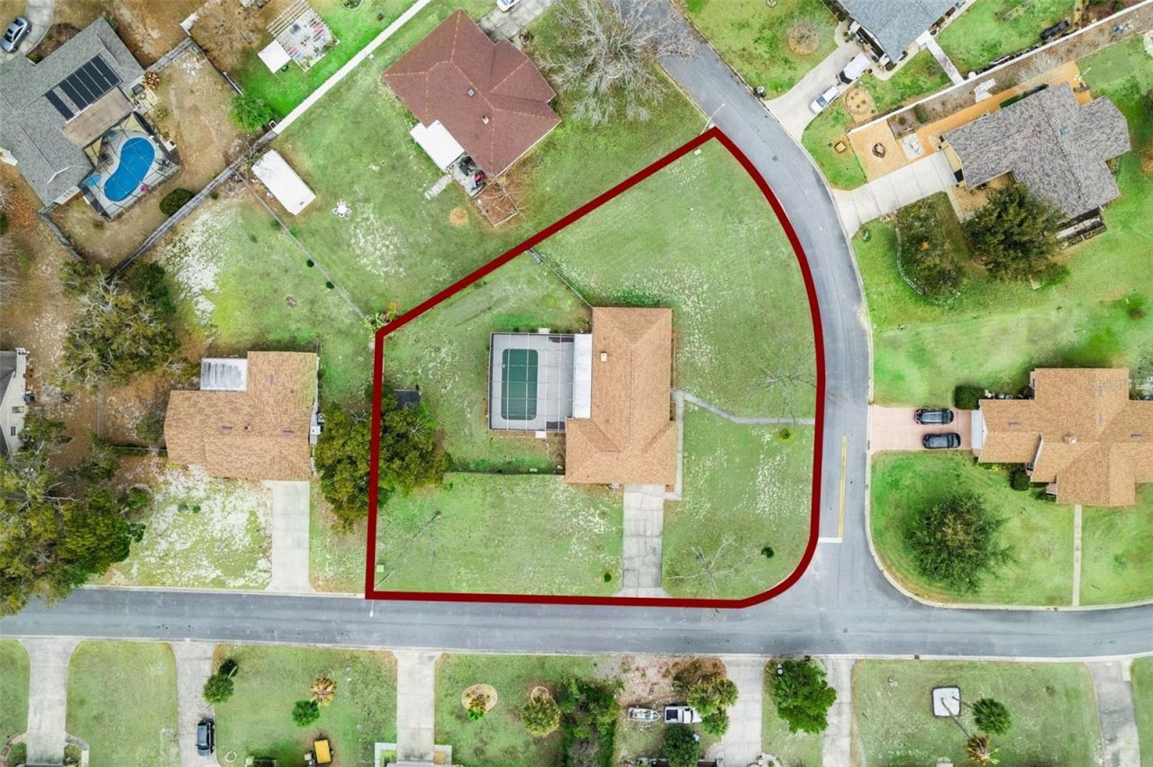 35025 Raintree Drive, Fruitland Park, FL 34731 Photo