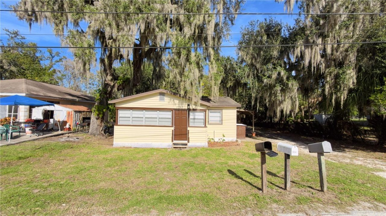 2565 4th Street, Mulberry, FL 33860 Main Photo