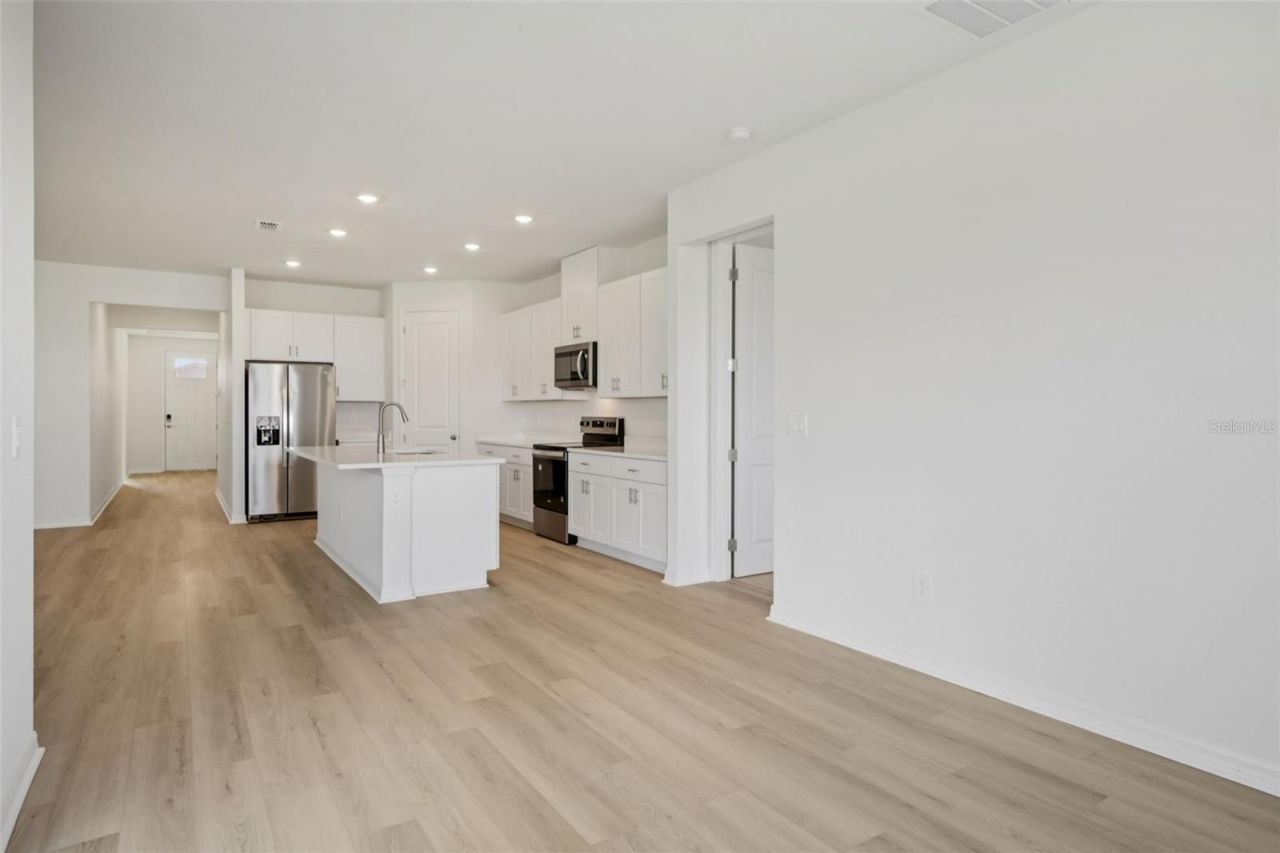 9012 Venetia Court, Palmetto, FL 34221 Photo