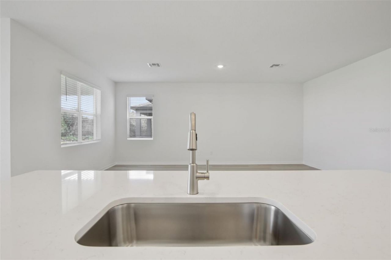 9012 Venetia Court, Palmetto, FL 34221 Photo