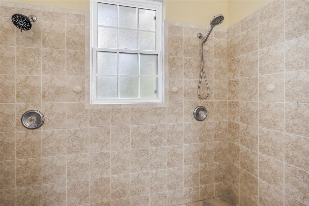 546 26th Avenue N, Saint Petersburg, FL 33704 Photo