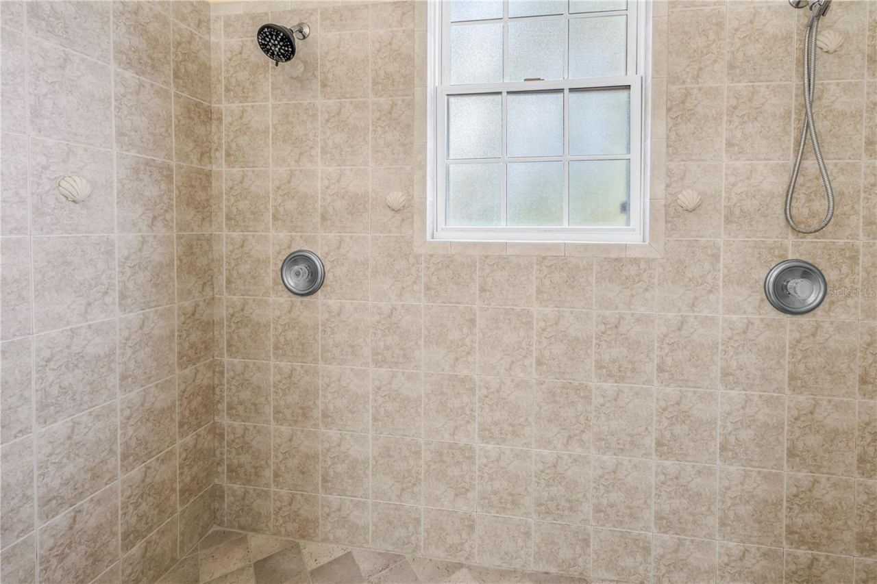 546 26th Avenue N, Saint Petersburg, FL 33704 Photo