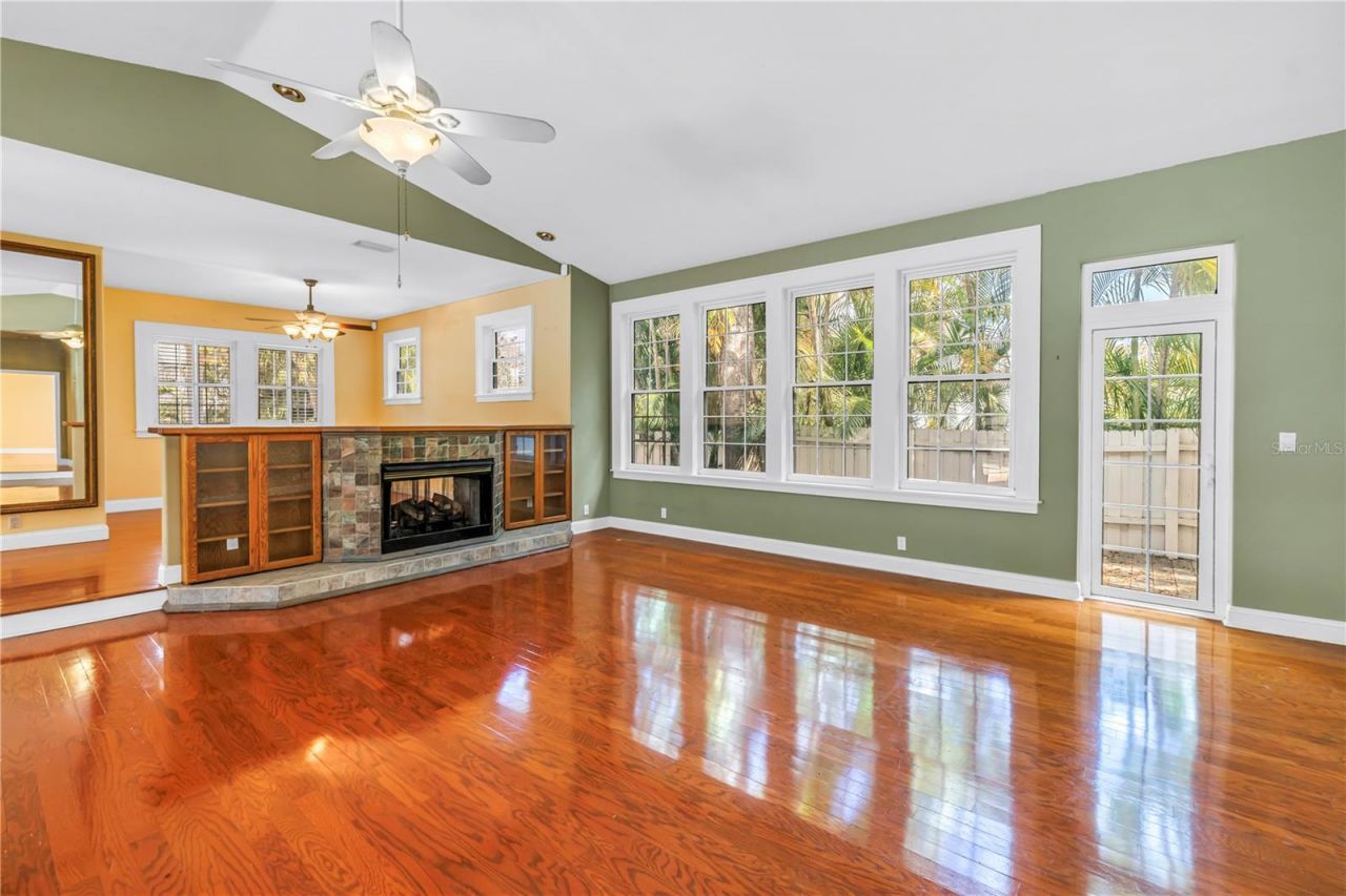 546 26th Avenue N, Saint Petersburg, FL 33704 Photo