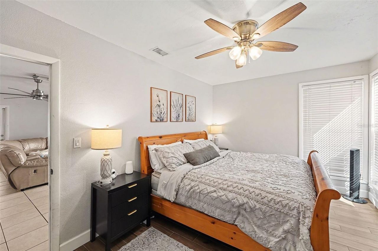 5967 102nd Avenue N, Pinellas Park, FL 33782 Photo