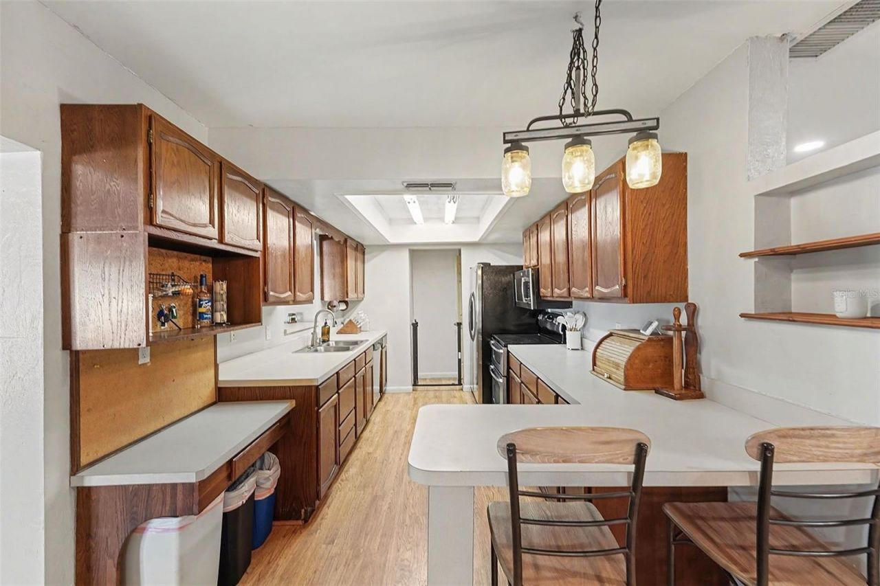 5967 102nd Avenue N, Pinellas Park, FL 33782 Photo