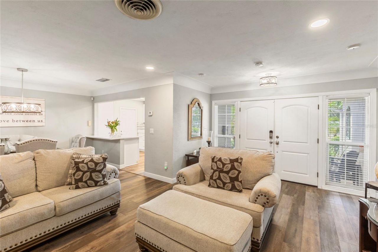 1832 69th Avenue S, Saint Petersburg, FL 33712 Photo