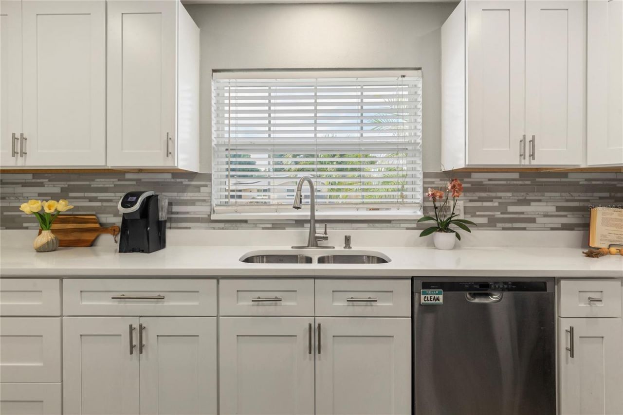 1832 69th Avenue S, Saint Petersburg, FL 33712 Photo